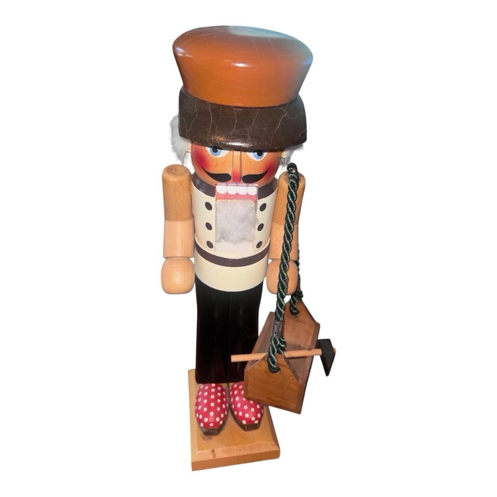 Steinbach Nutcracker Shoemaker / Cobbler 15" Tall S665 Missing Shoes Collectible